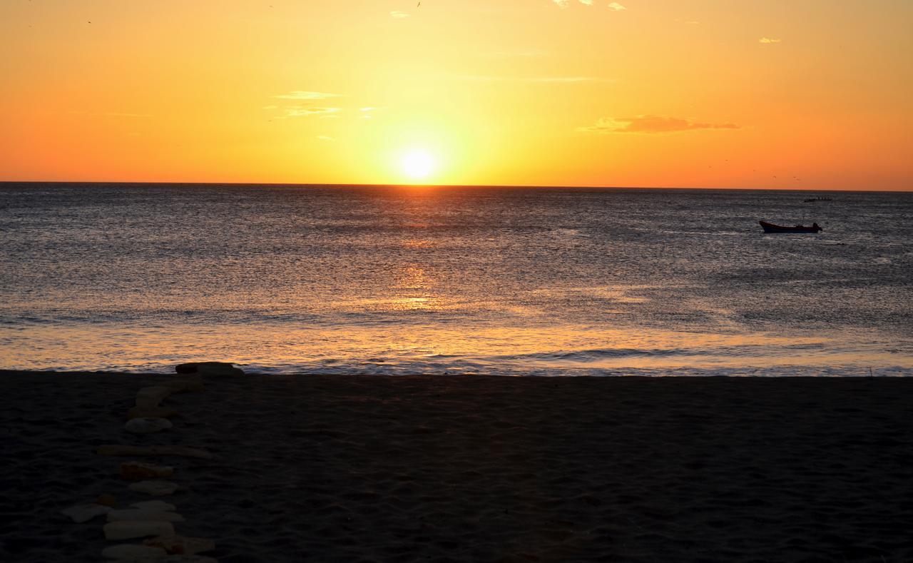 Sirena Surf Lodge Miramar Nicaragua Eksteriør billede